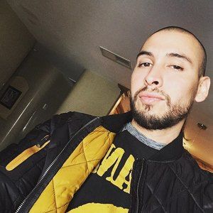 Meet your Posher, Luis